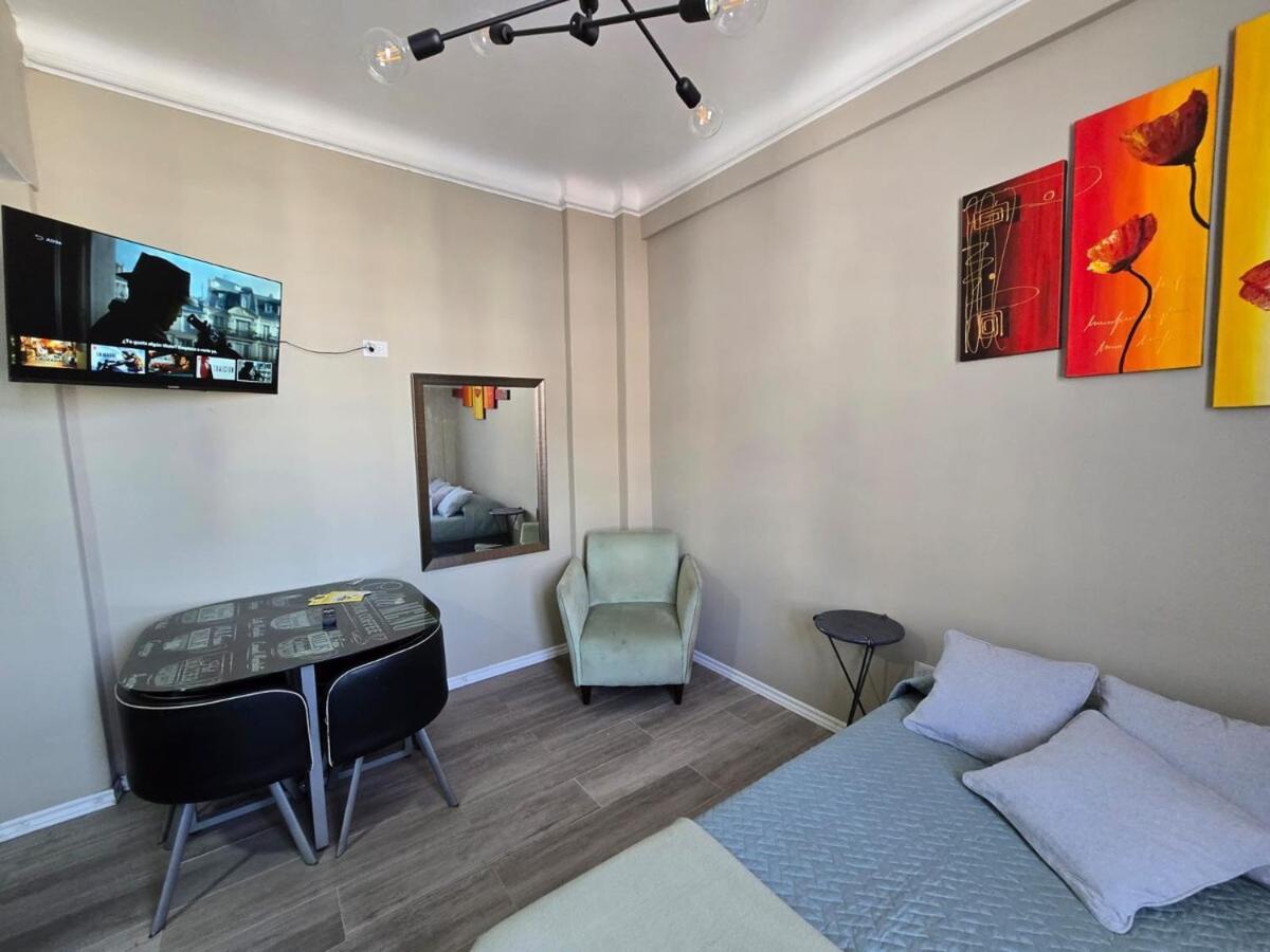 Studio Lavalle Apartment *